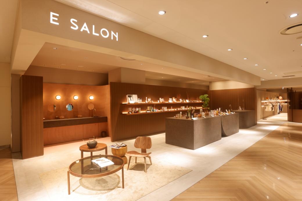 E SALON 1