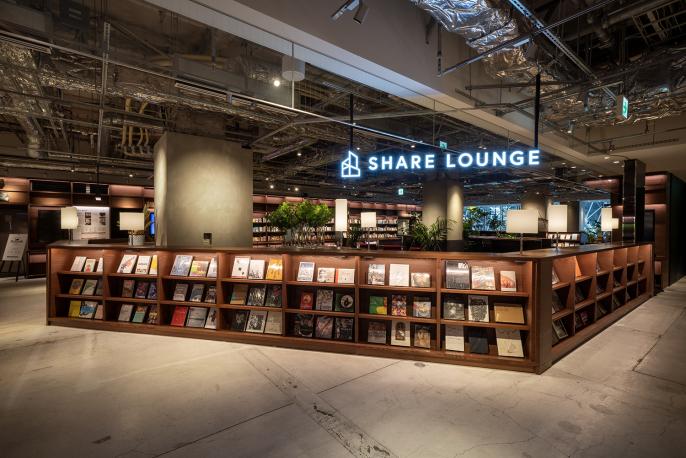関西最大の「SHARE LOUNGE」がルクア大阪の「梅田 蔦屋書店」内に登場！