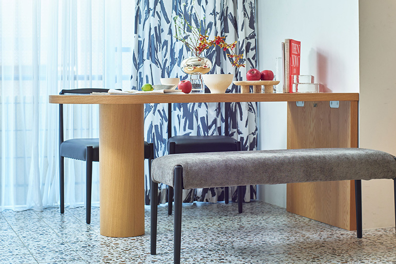 JOURNAL STANDARD FURNITURE 3